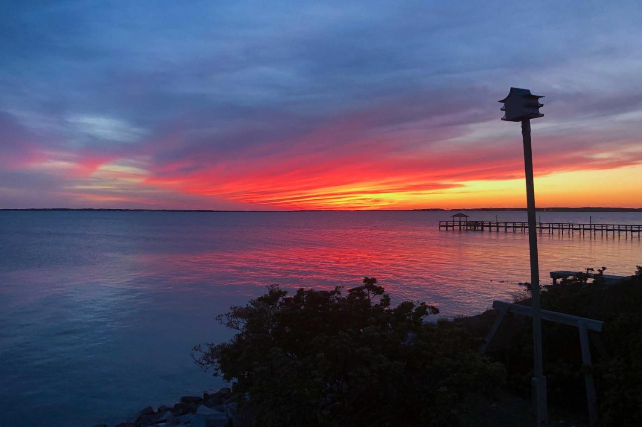 Waterfront Harkers Island Home Sunset View And Dock Eksteriør billede